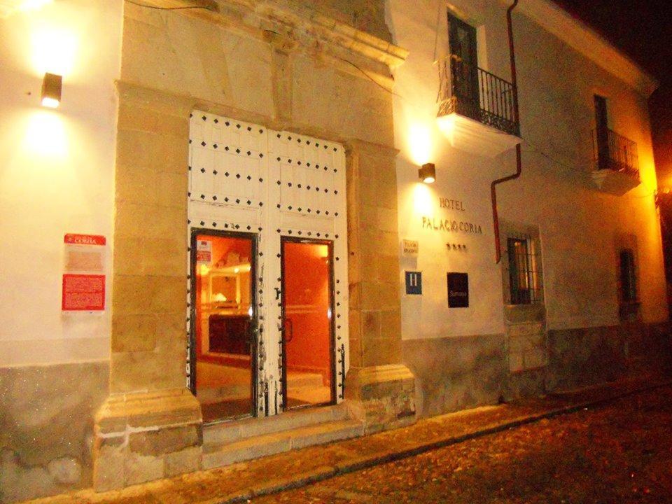 Sumaiya El Palacio Coria Exterior foto