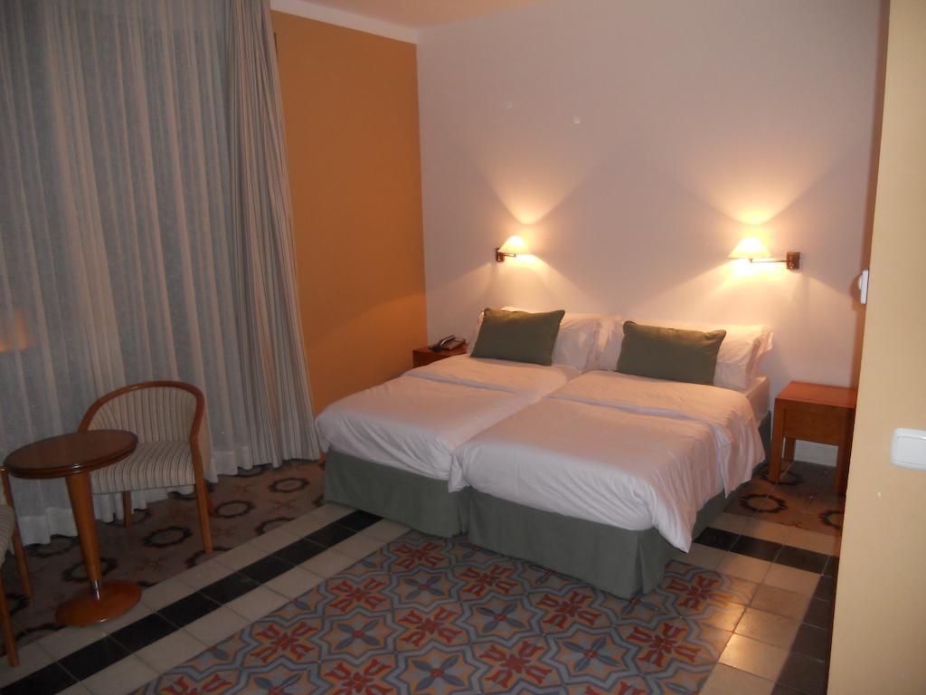 Sumaiya El Palacio Coria Quarto foto